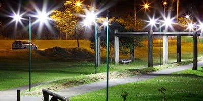 Poste LED para shoppings e praças