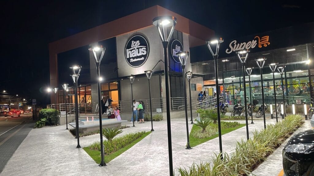 ostes para Jardim - PT 341 possui design moderno, valorizando de forma exponencial todos os projetos.